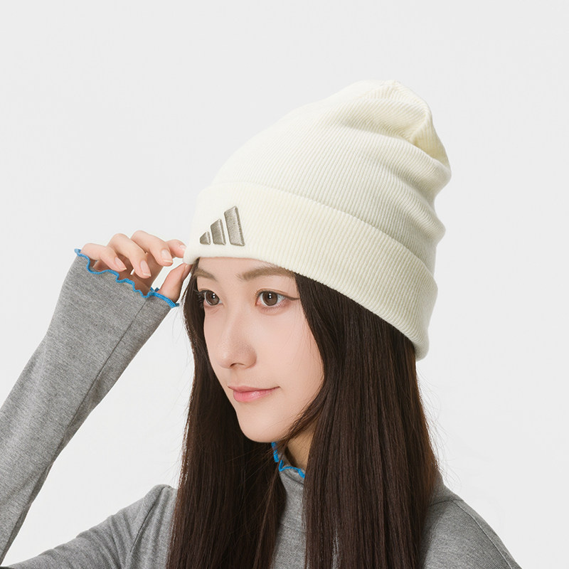 Berretto Adidas KQ6682, colore - Beanie Cuffed Knit recensione e prezzo